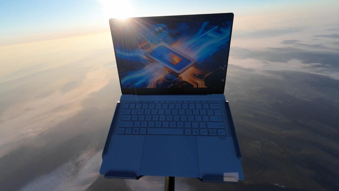 ASUS