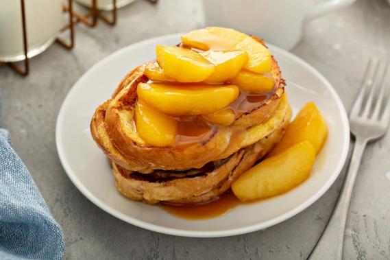 Celebra las fiestas de fin de año con postres deliciosos hechos con manzanas 